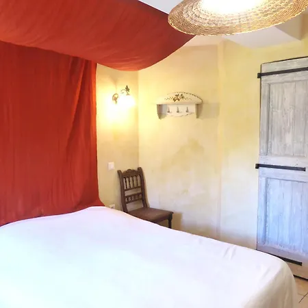 Les Gites Du Chateau La Robine-Sur-Galabre Room photo