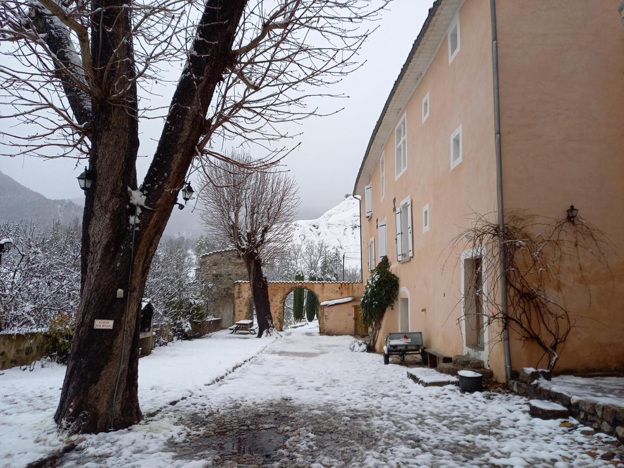 Les Du Chateau Apartamento La Robine-Sur-Galabre