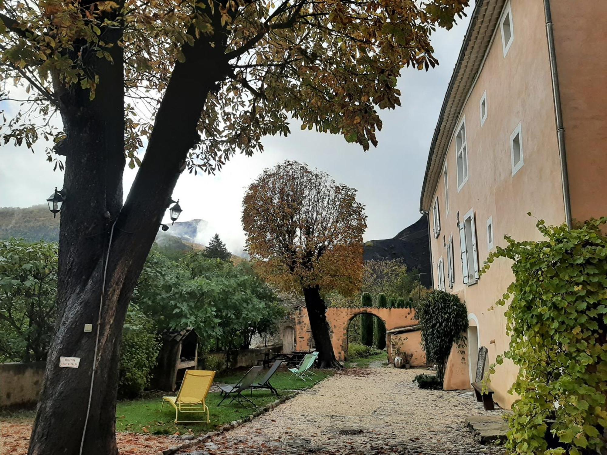 Les Du Chateau * La Robine-Sur-Galabre