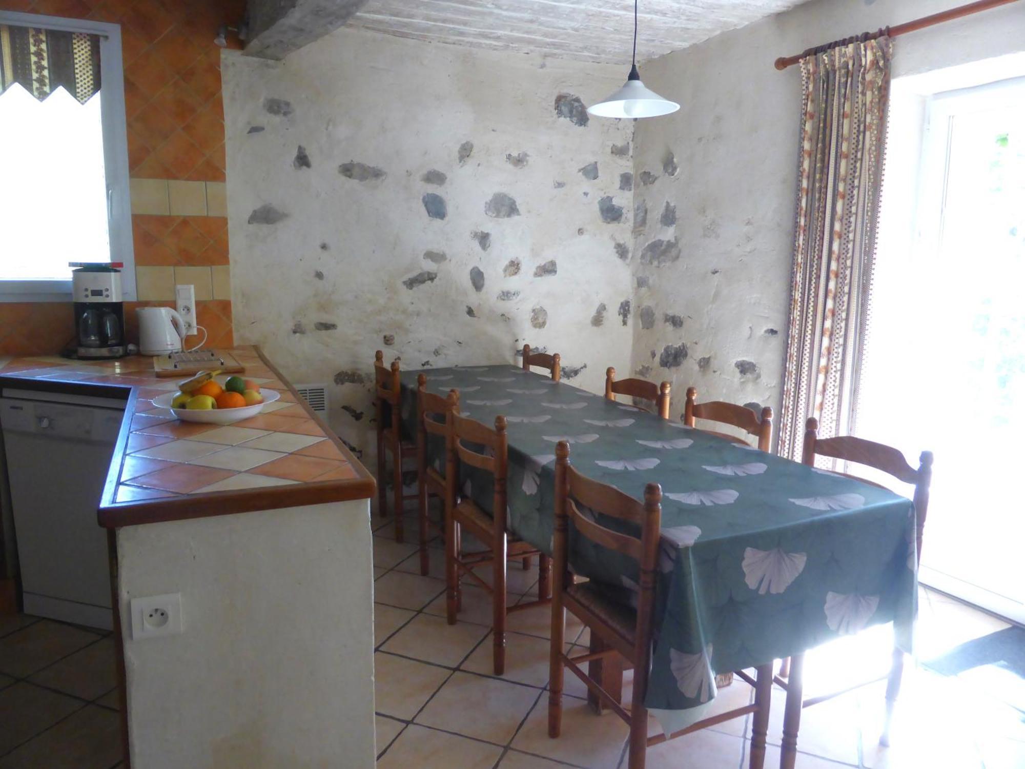 Les Du Chateau Apartment *