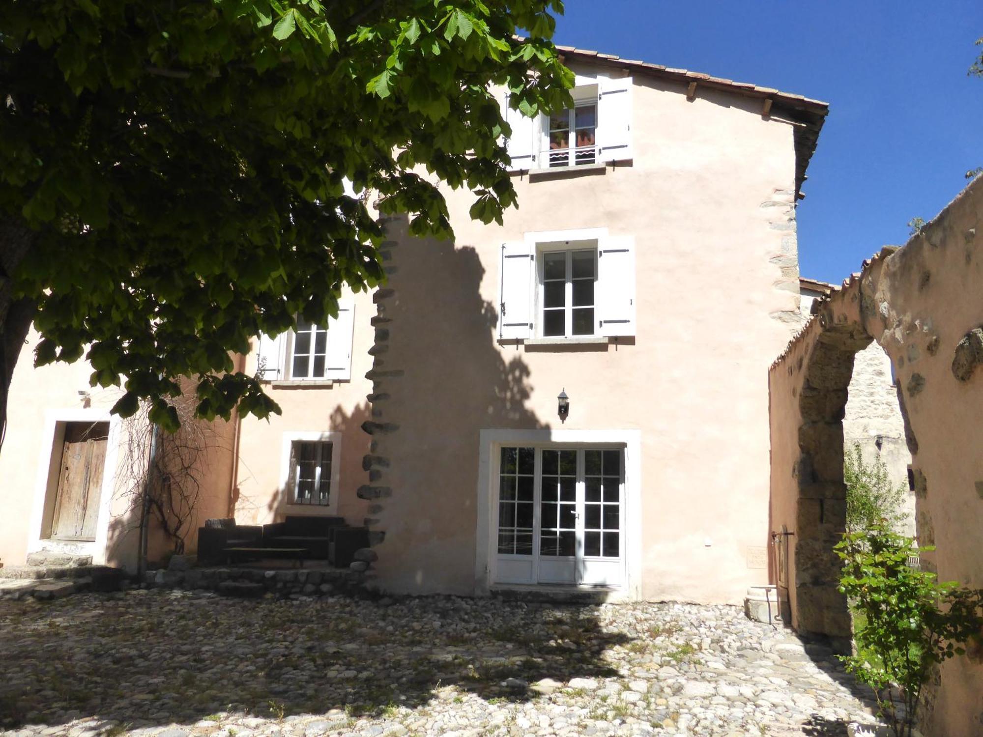 Les Du Chateau